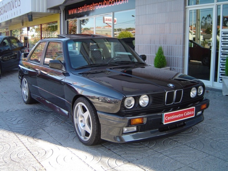 BMW M3 E30