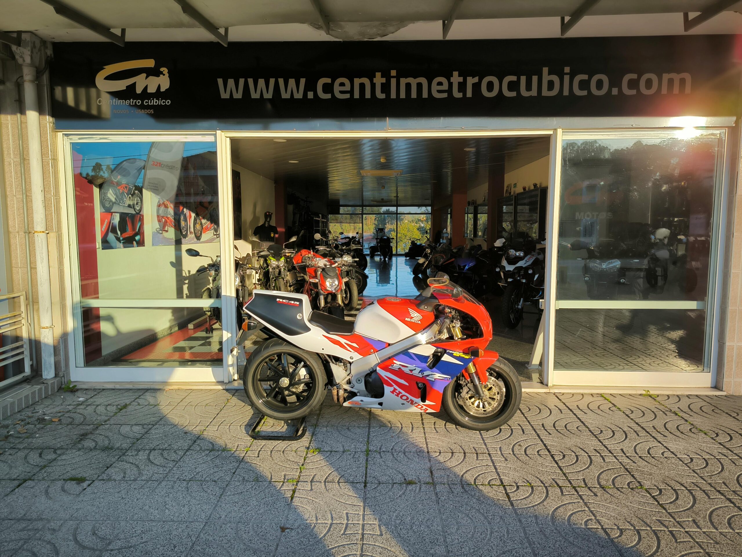 Honda RVF 750 RC45